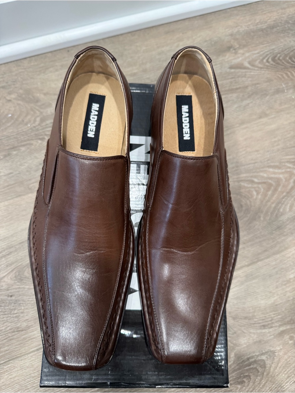 Steve Madden Brown Leather Slip-On Loafers M-Trace
